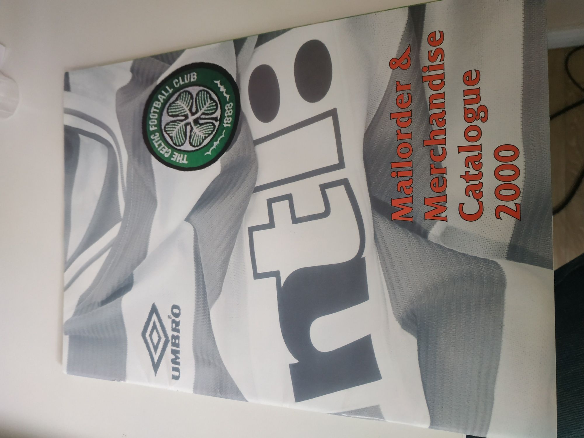 Celtic Glasgow 2000 - katalogi, ulotki, pamiątki piłkarskie