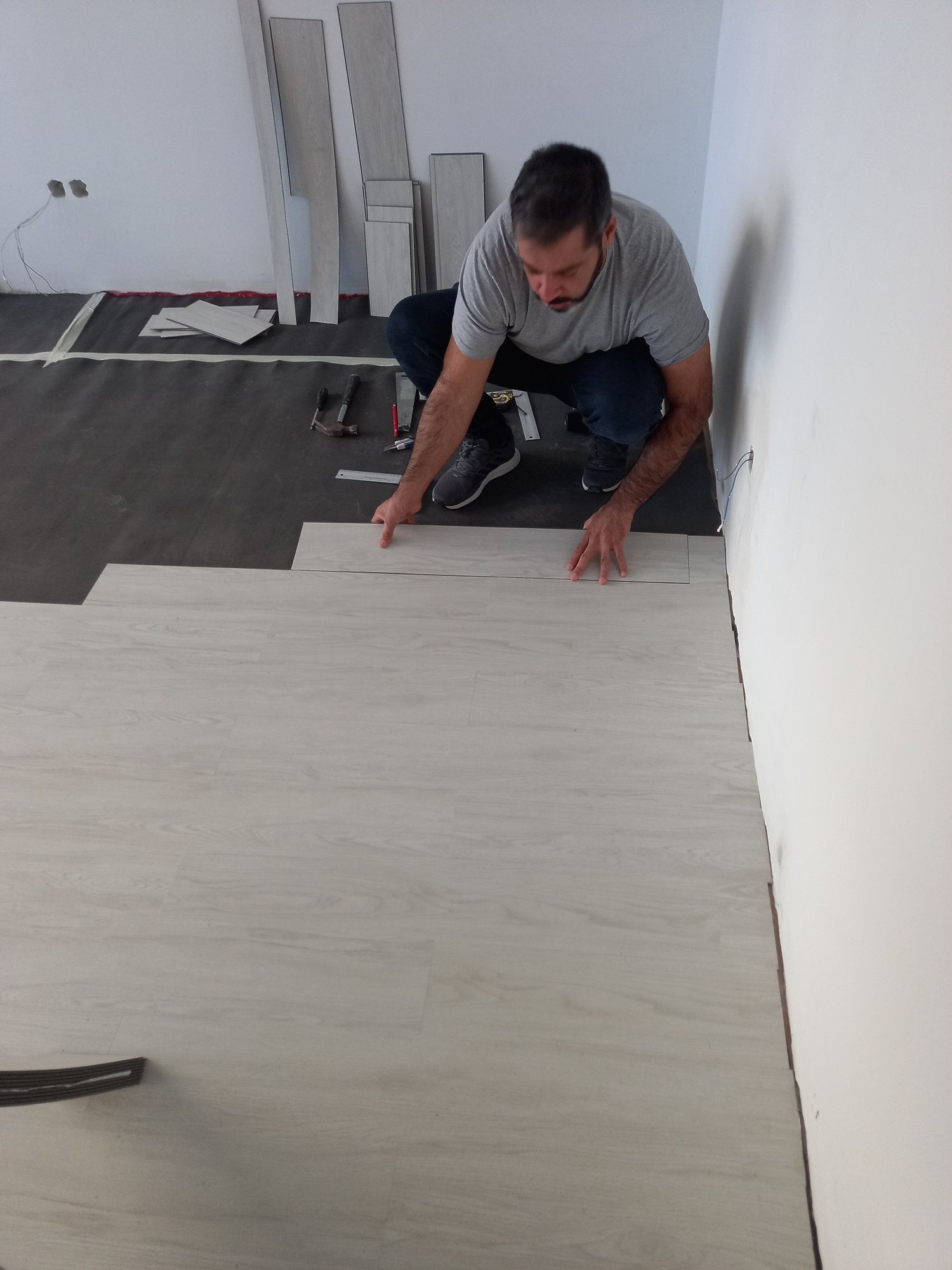 Obras, Remodelações, Pinturas, Afagamentos, Impermeabilização
