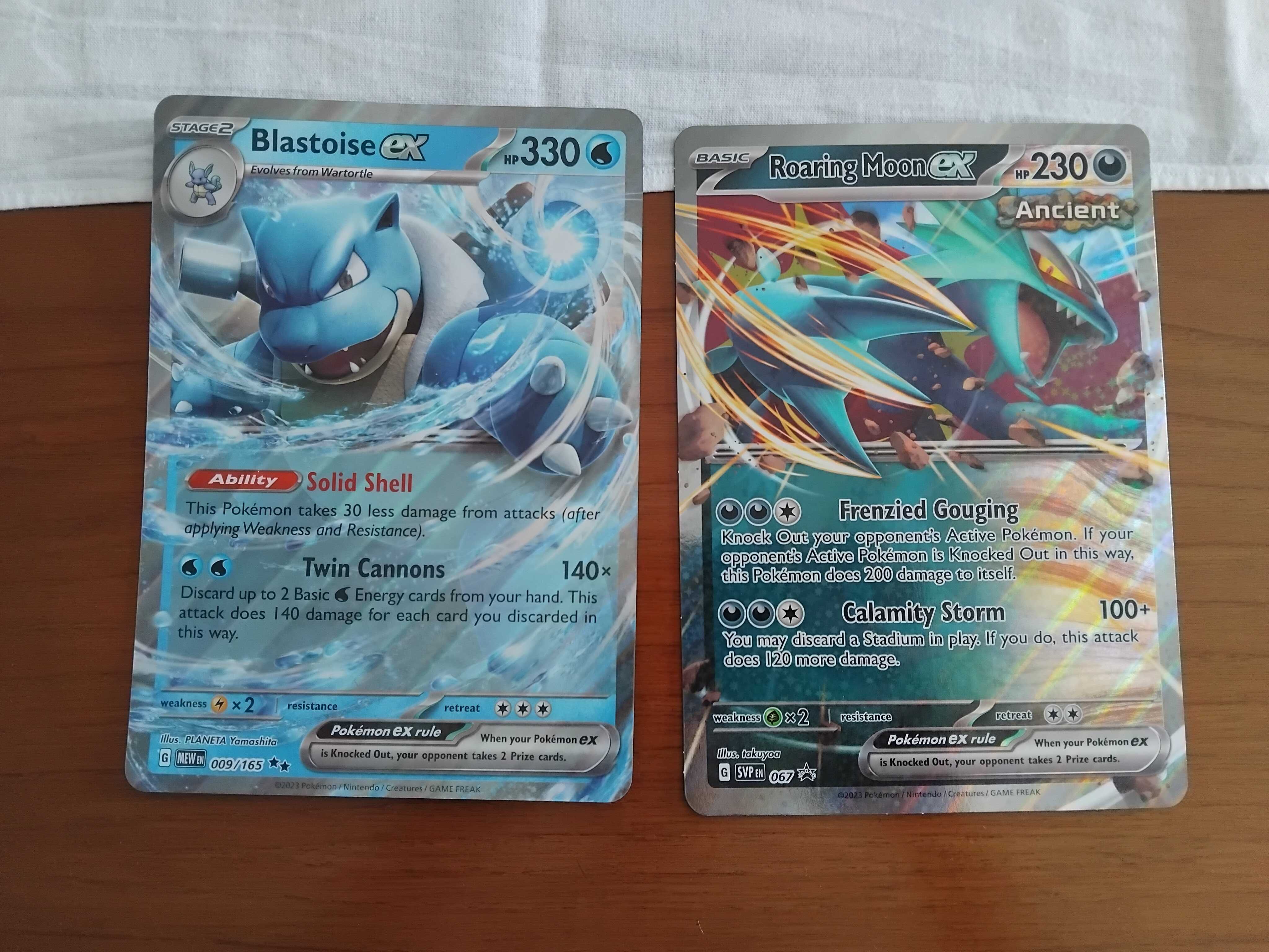 Blastoise ex e roaring moon ex jumbo