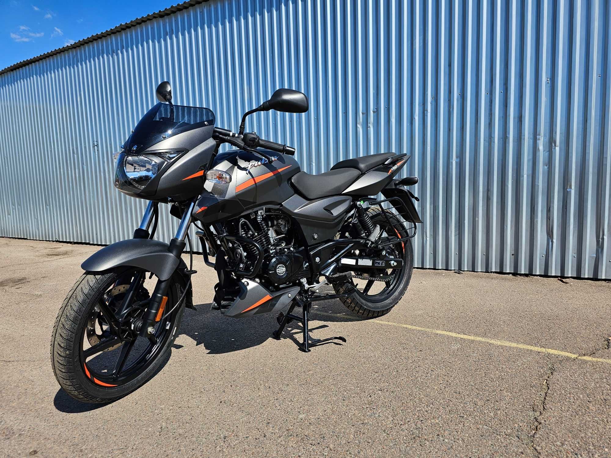 Мотоцикл Bajaj Pulsar 180