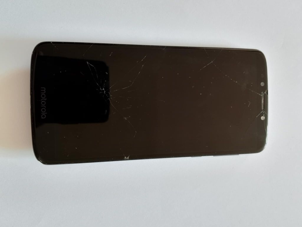 Motorola moto E5 Plus