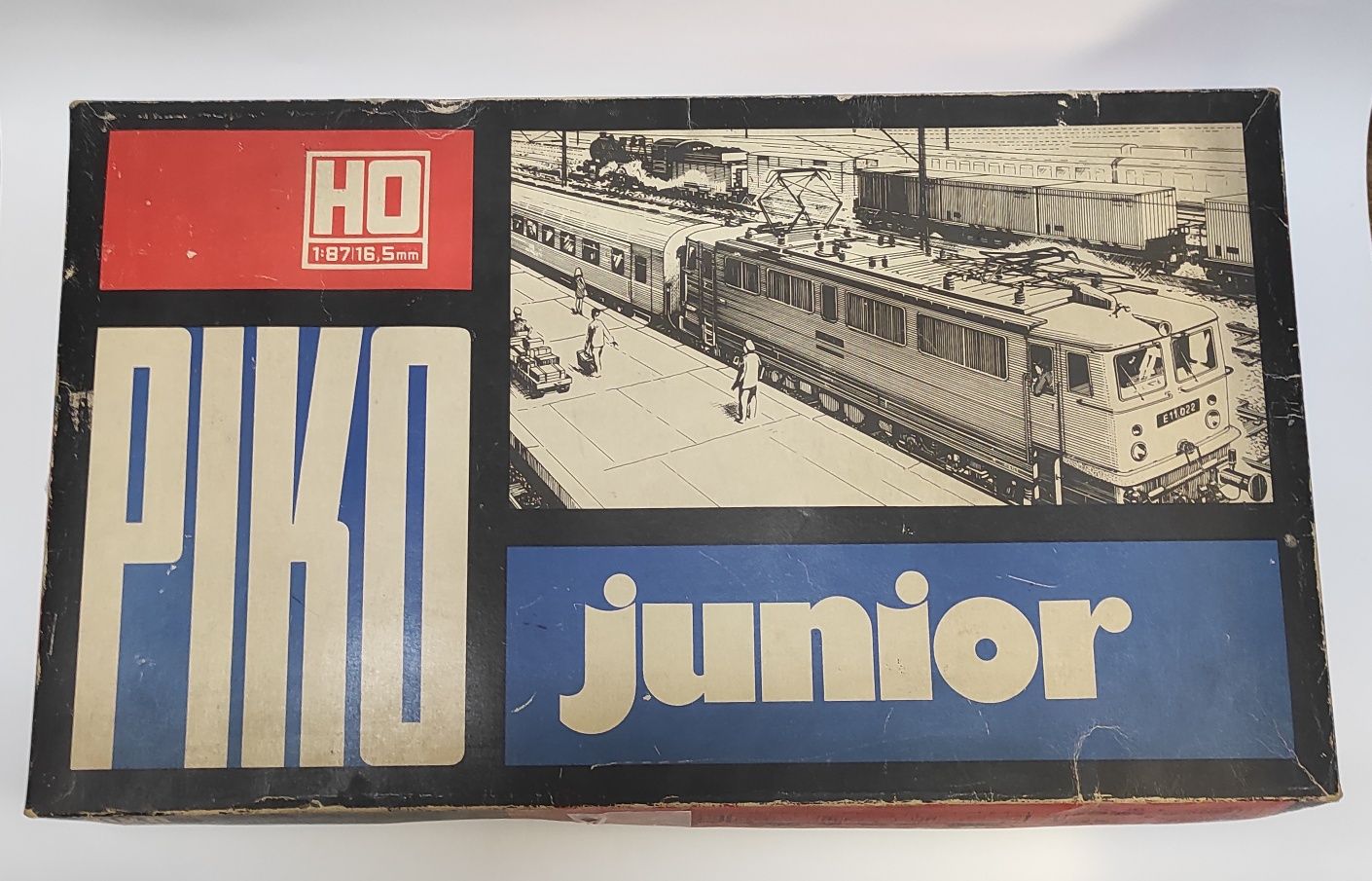 Железная дорога Piko Junior DDR 1982года