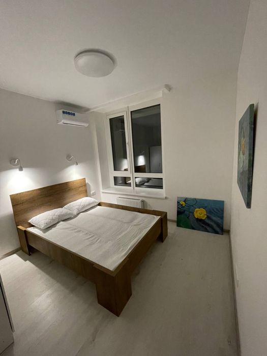 Генератор ЖК Славутич студія + спальня метро Зарічна 4к1 оренда