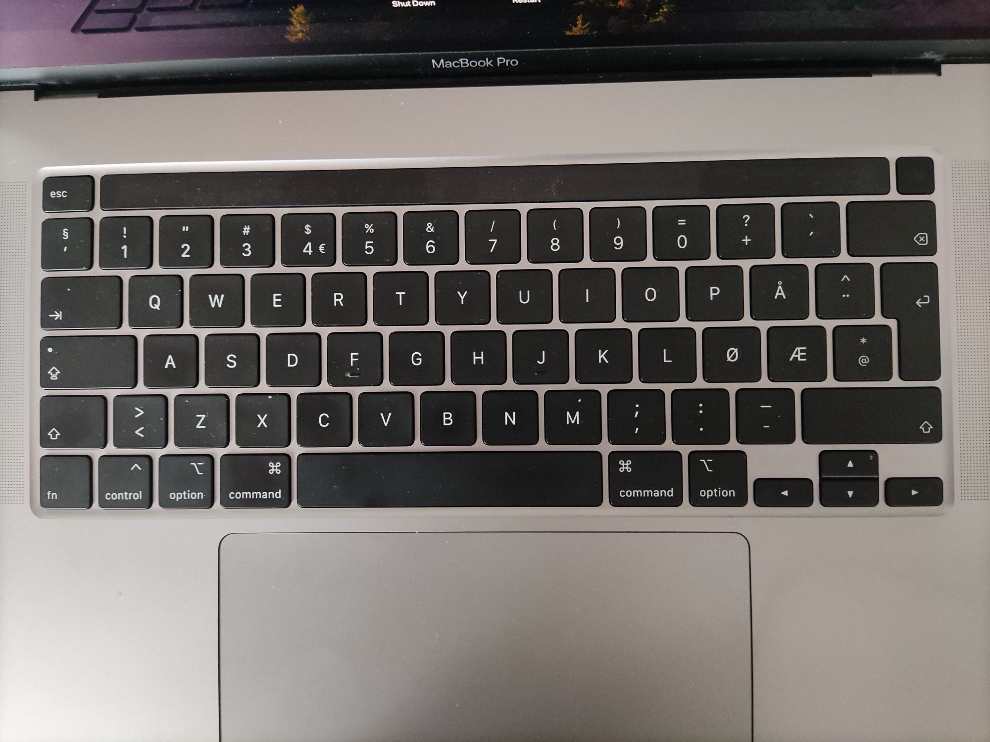 MacBook Pro 16" a2141