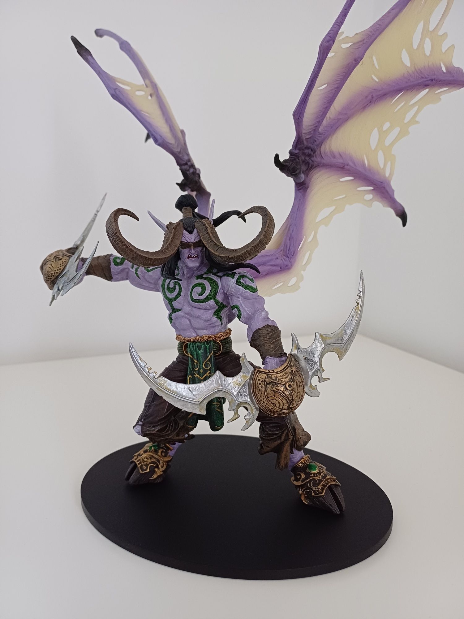 Lote de 6 estátuas World of Warcraft / DC Unlimited