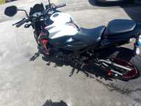 Suzuki gsxs 750 com 6000 km de 2020