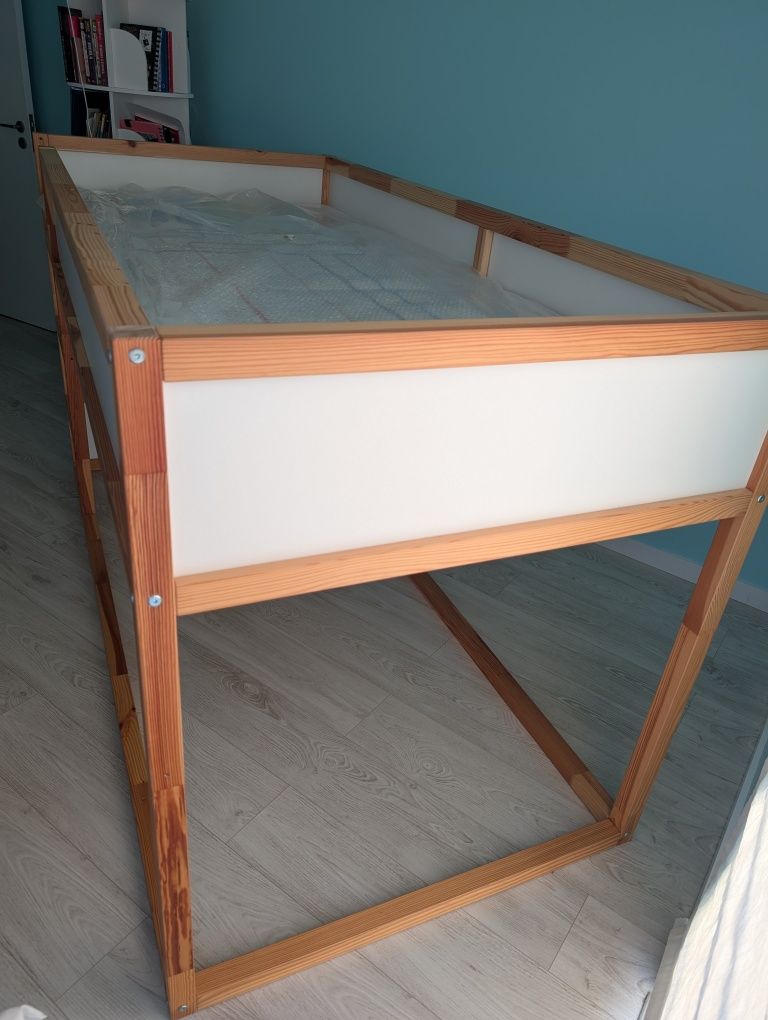 Cama reversível branco/pinho de IKEA 90x200cm