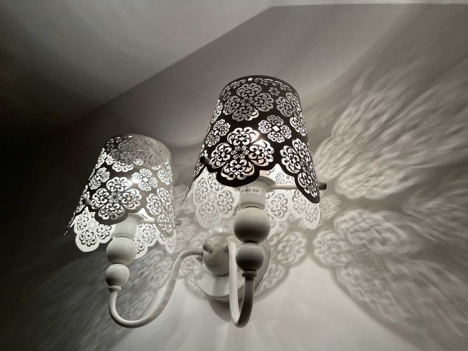 Ażurowy podwójny kinkiet biały