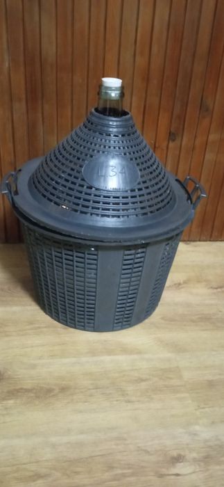 Sprzedam butle na wino