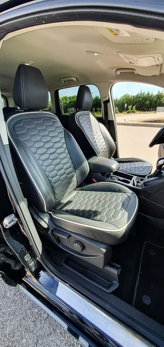 Ford Kuga      2017