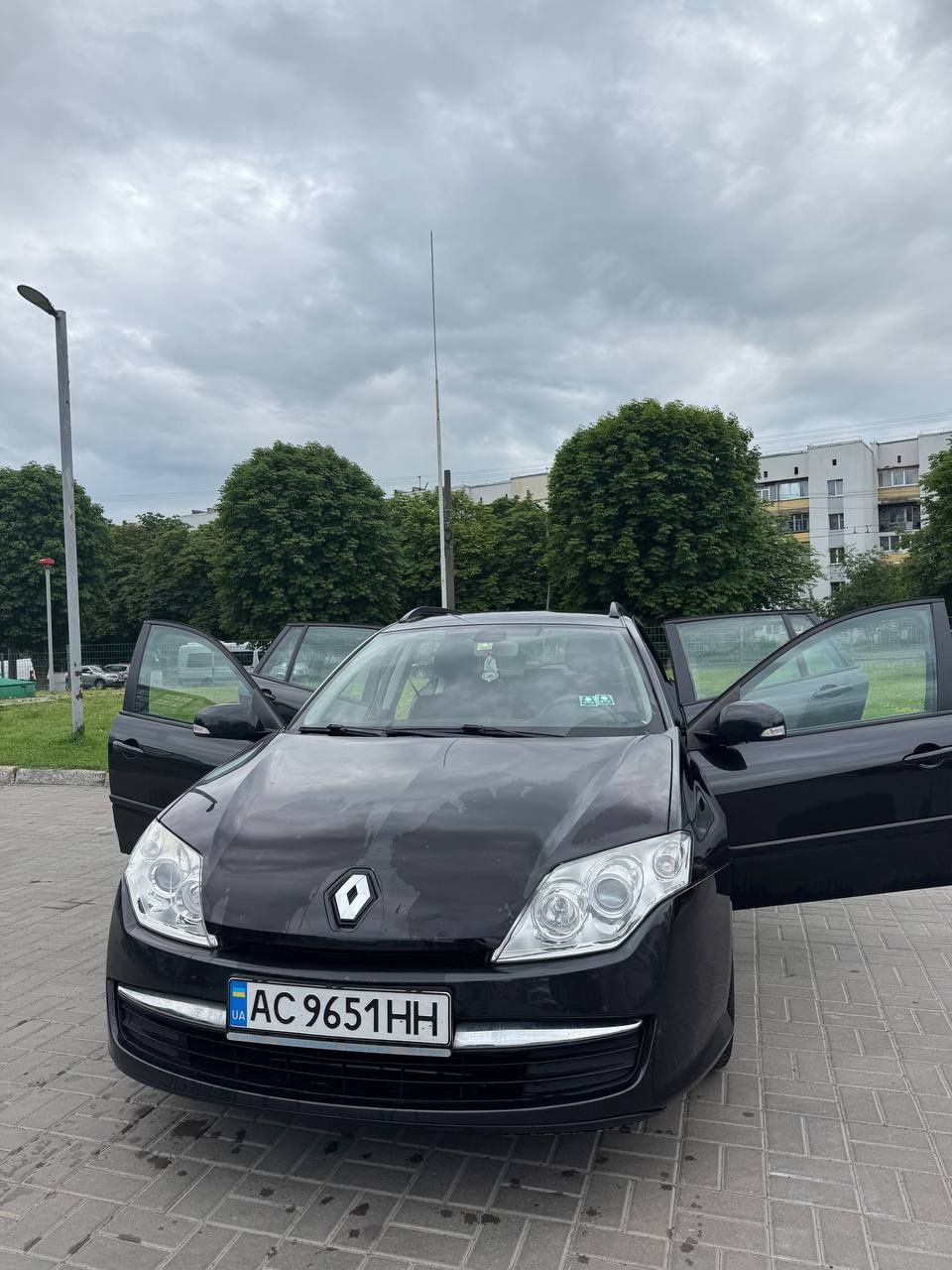 Авто Renault Laguna
