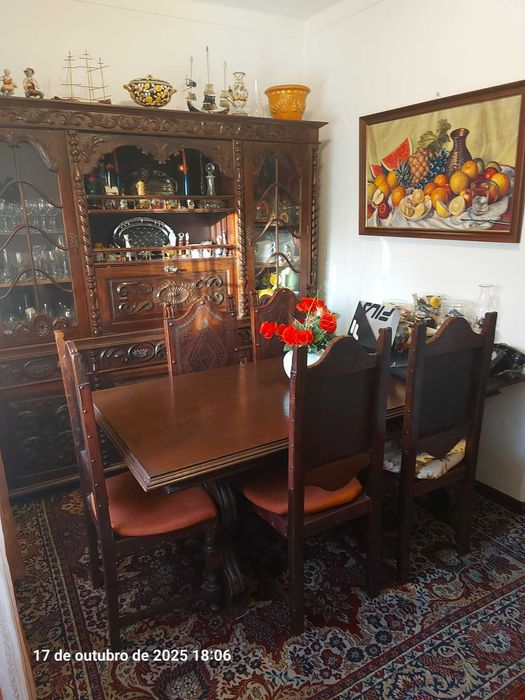 Arrenda-se moradia mobilada tipo T4 no Bairro da Madre de Deus, Lisboa