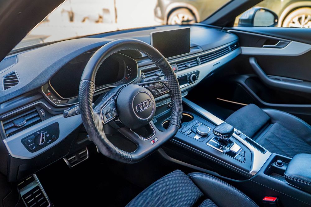 Audi A4 Limousine AUDI A4 S line 2.0 TFSI