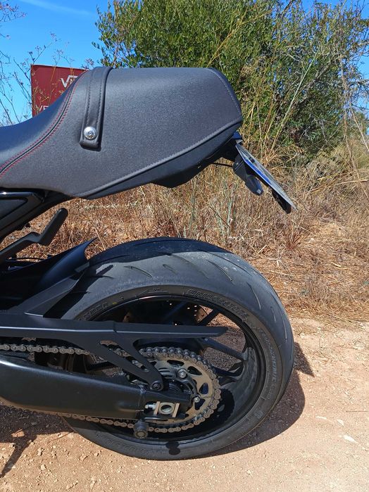 Yamaha XSR 900 midnight black