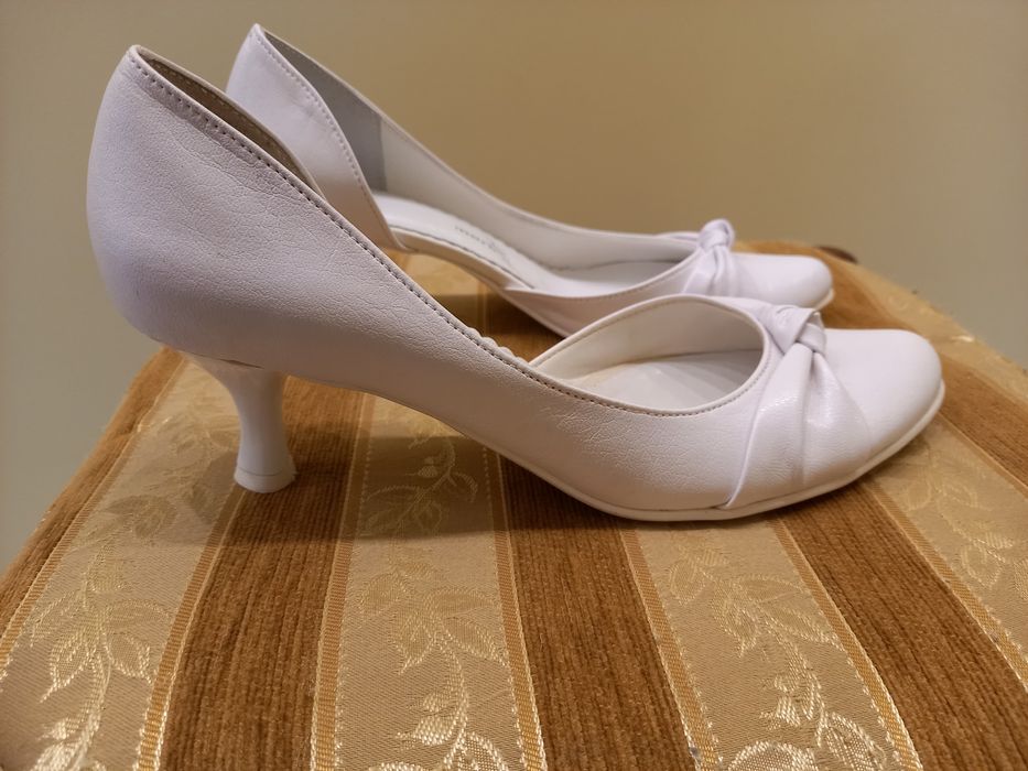 Buty ślubne, wizytowe czółenka rozm. 34,35,36,41
