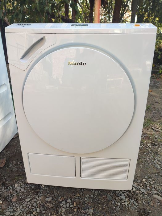 Продам сушку фірми Miele. Привезену з Європи. З тепловим насосом.