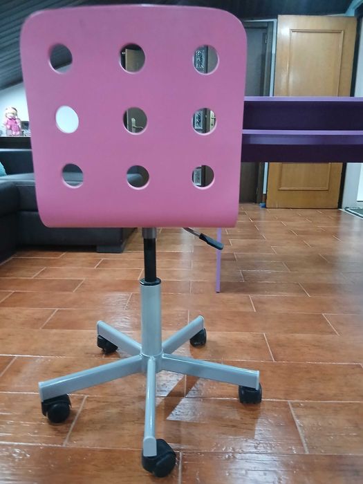 Secretaria e cadeira