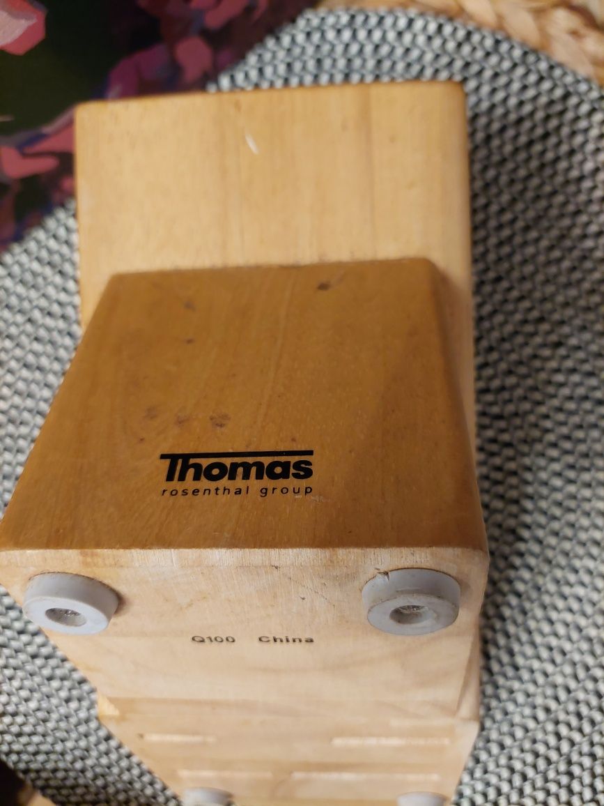 Blok drewniany na noże i ostrzałkè Thomas