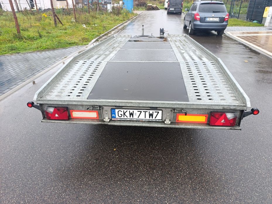 Przyczepa -Laweta Boro 4x2 2000DMC