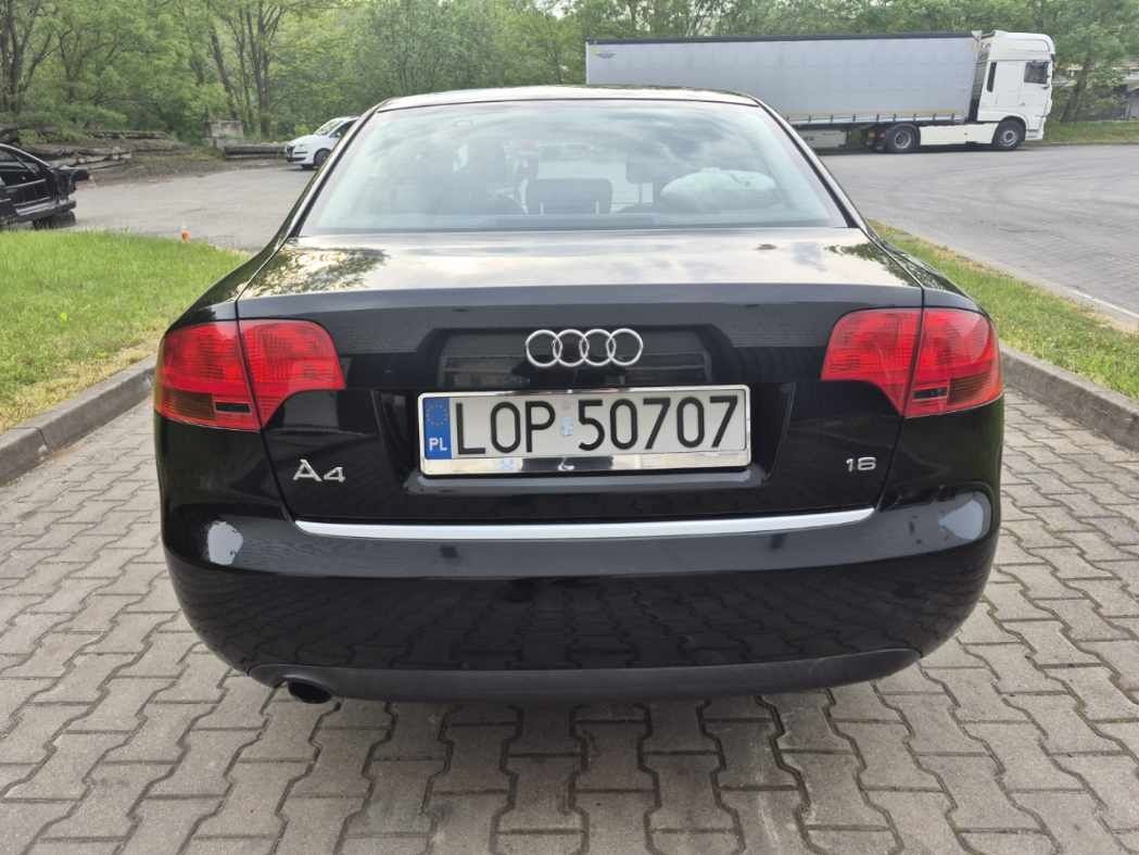 Audi A4 b7 1.6 MPI