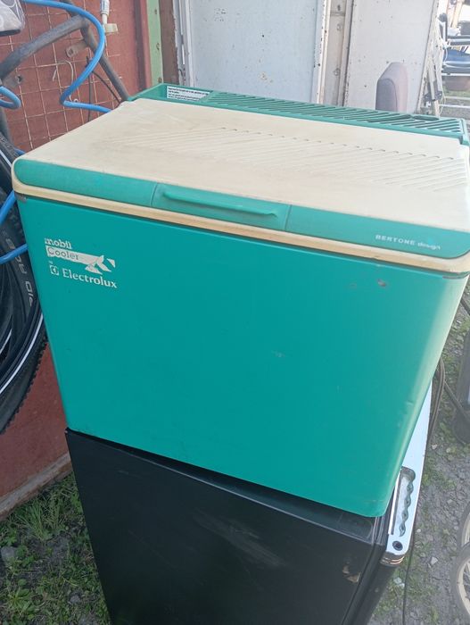 Холодильник амячний 220/12вт Газ