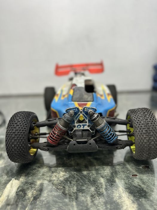 Carros a gasolina telecomandados