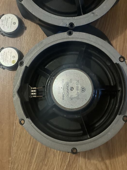 Оригінальні (OEM) динаміки Volkswagen «Sonavox» (Комплект)