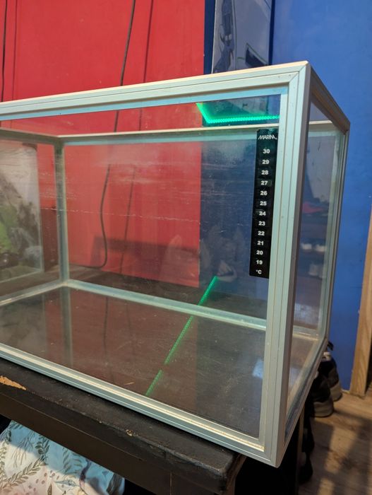 Akwarium 60l z dodatkami.