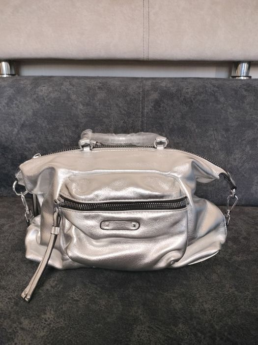 Жіноча сумка із шкірозамінника