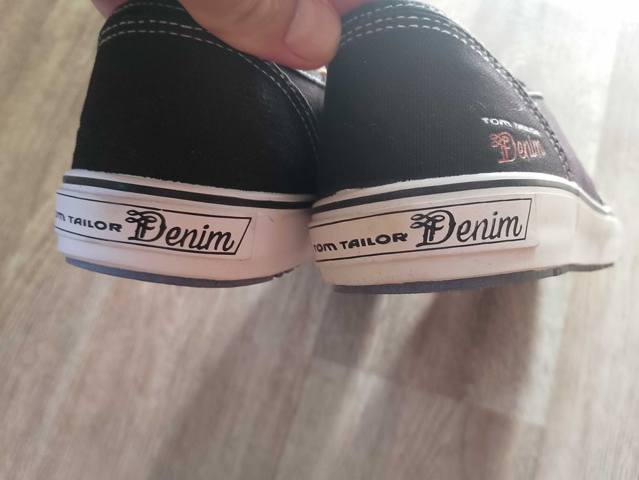 Tom Tailor р.43-44 стельки 28-28,5см летние спилоны мужские