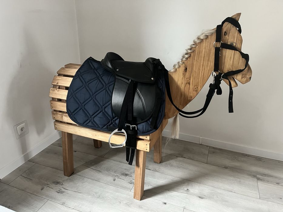 Koń drewniany ogrodowy dla fana koni