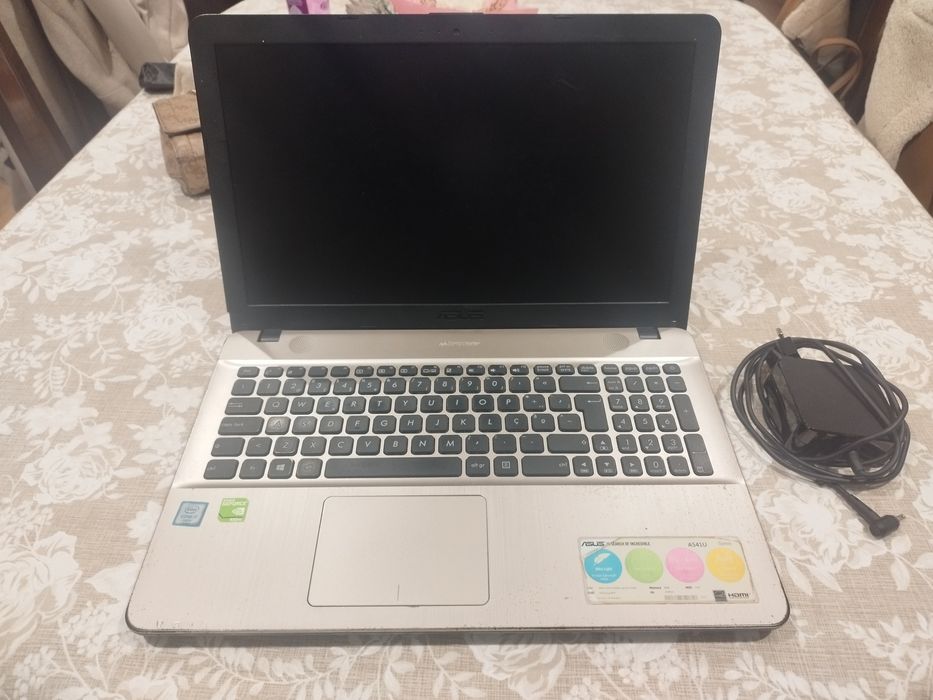 Computador portátil Asus