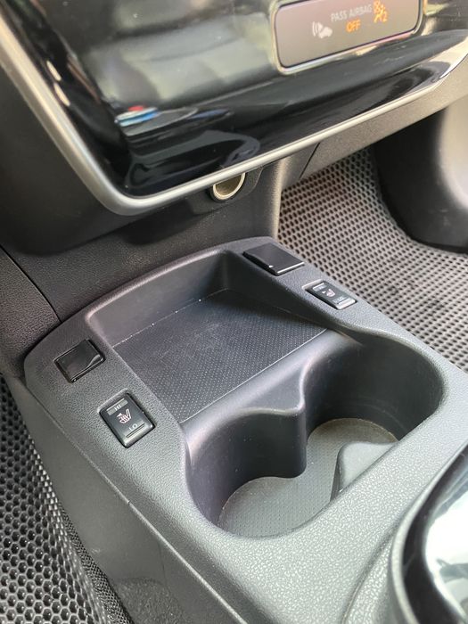 Продам Nissan leaf