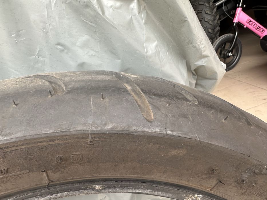 Продаю мото шину Bridgestone Battlax 160/60 R17