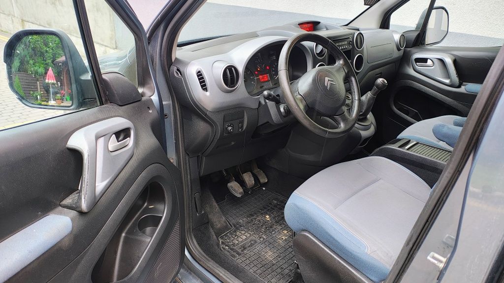 Citroen Berlingo 1,6 HDi,, 5 osobowy,, klimatyzacja