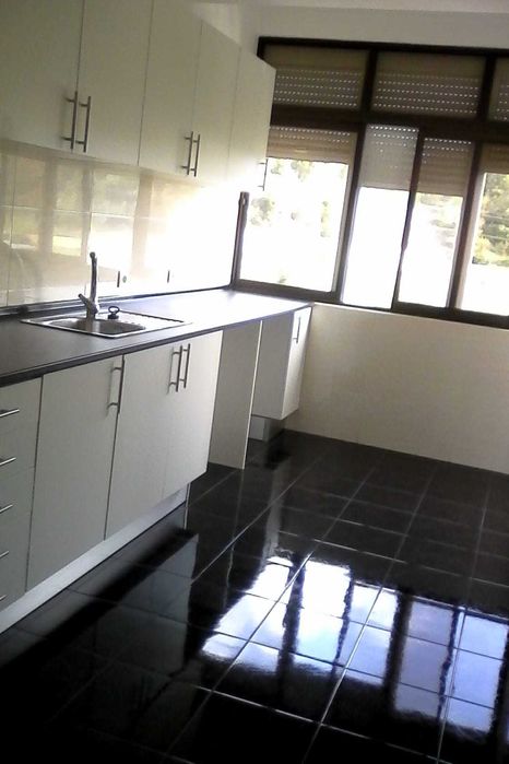 Arrenda-se T2 Vialonga