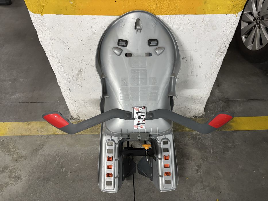 Cadeira de crianca + grade