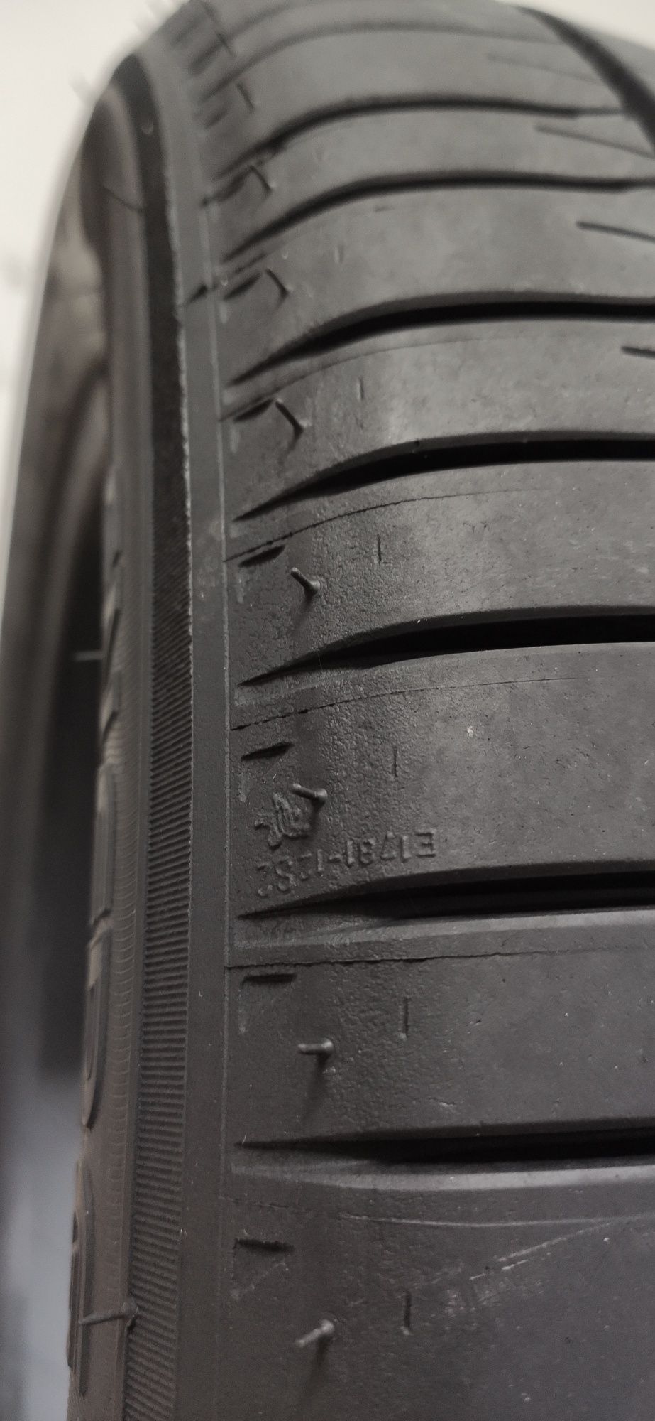 Резина, одиночка R-16 205/55 "Michelin" Energy saver, шина