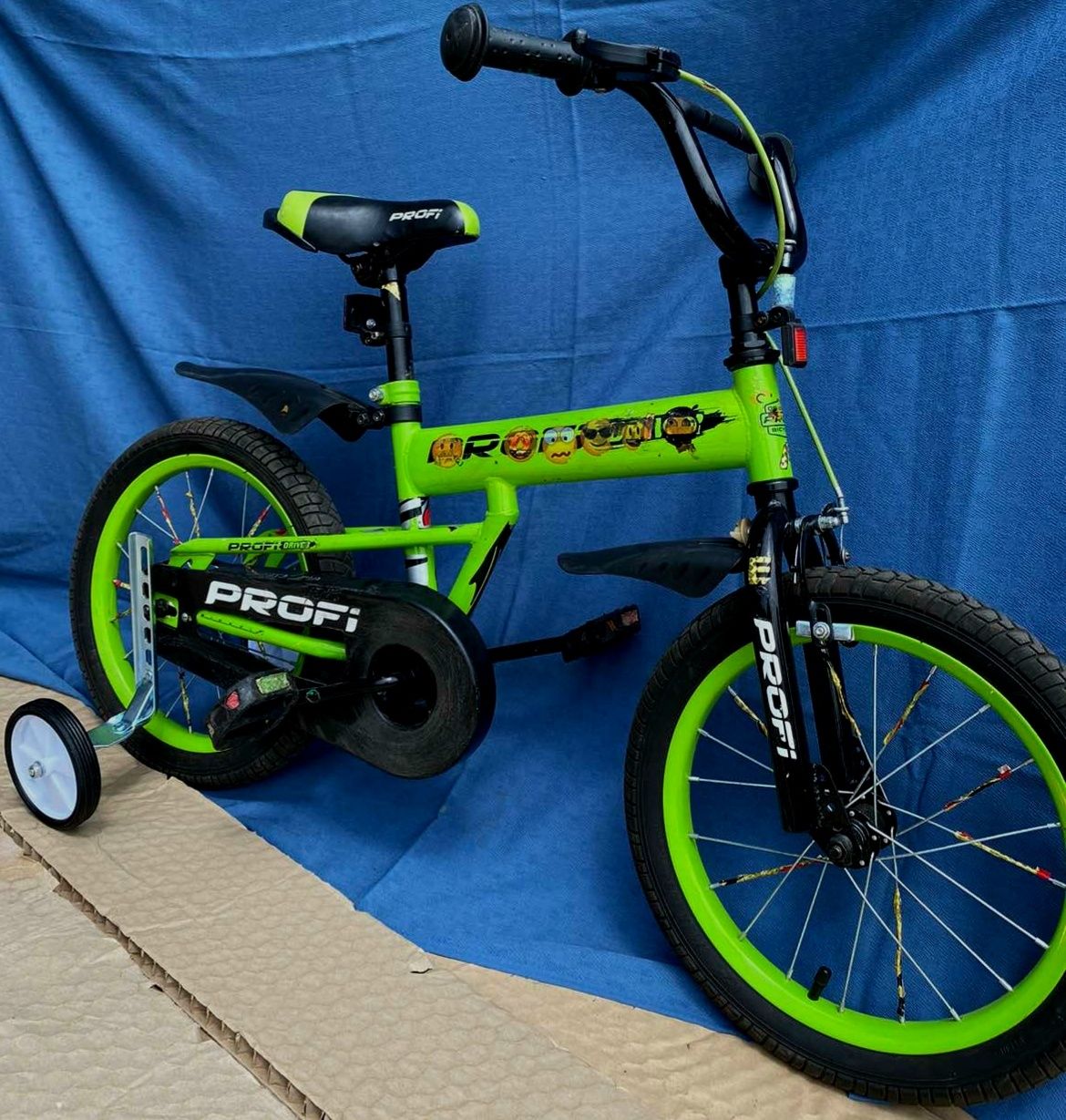 Продам детский спортивный  велосипед Profi на 16дюймов почти новый.