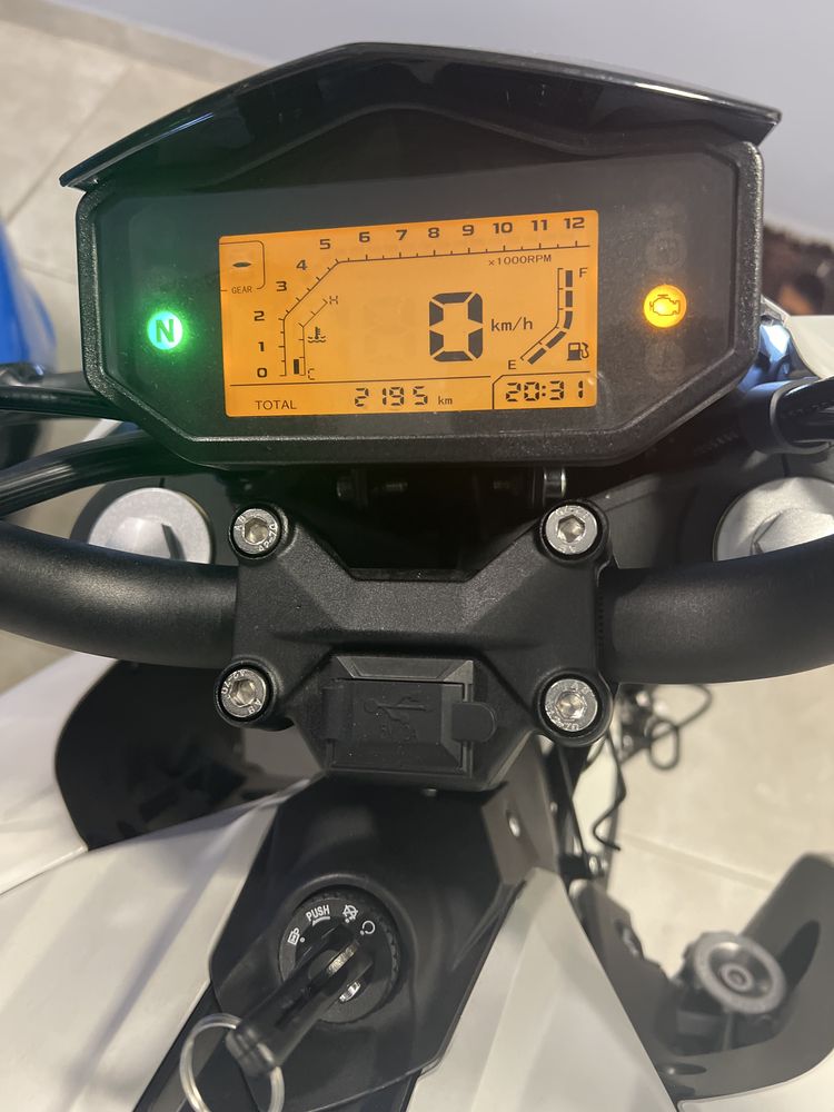 Mota 125 keeway praticamente nova