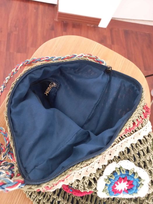 Mala de senhora em crochet