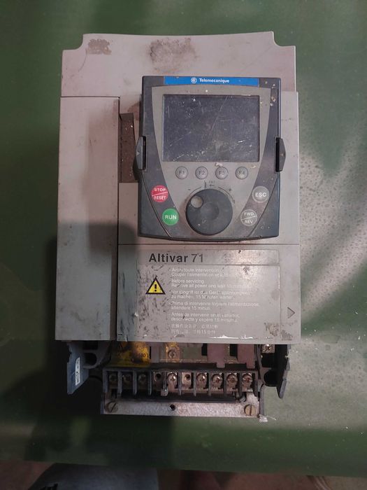 Преобразователь частоты,частотник Schneider