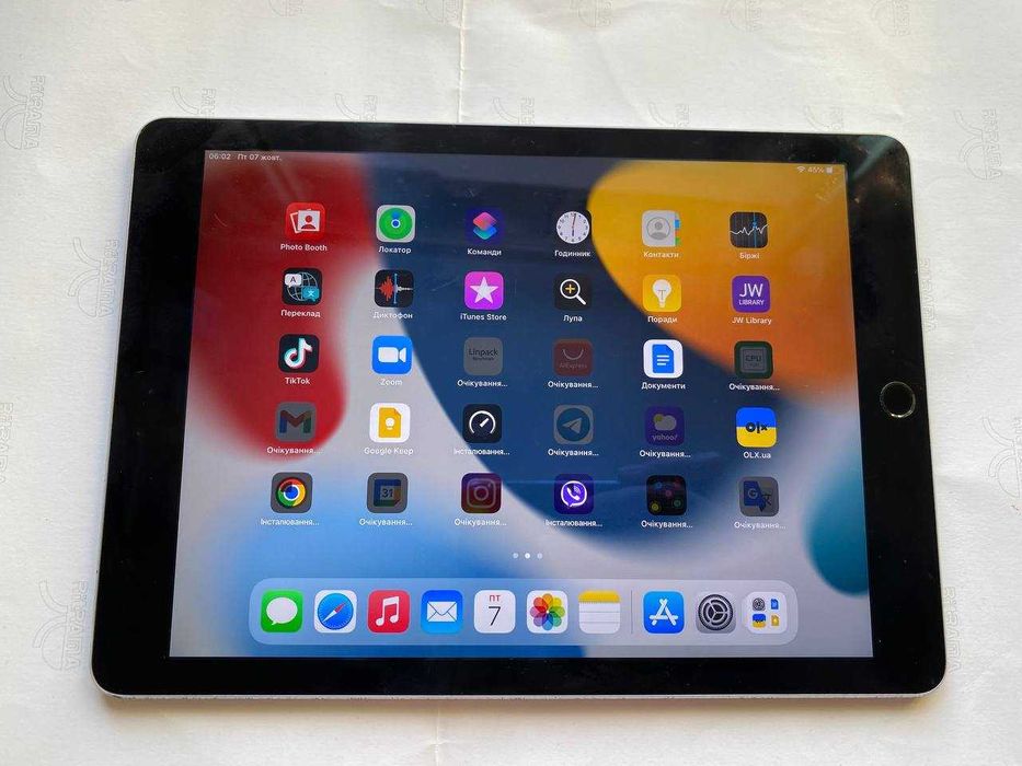 iPad 8th  Wi-Fi A12 Bionic a2270 lte
