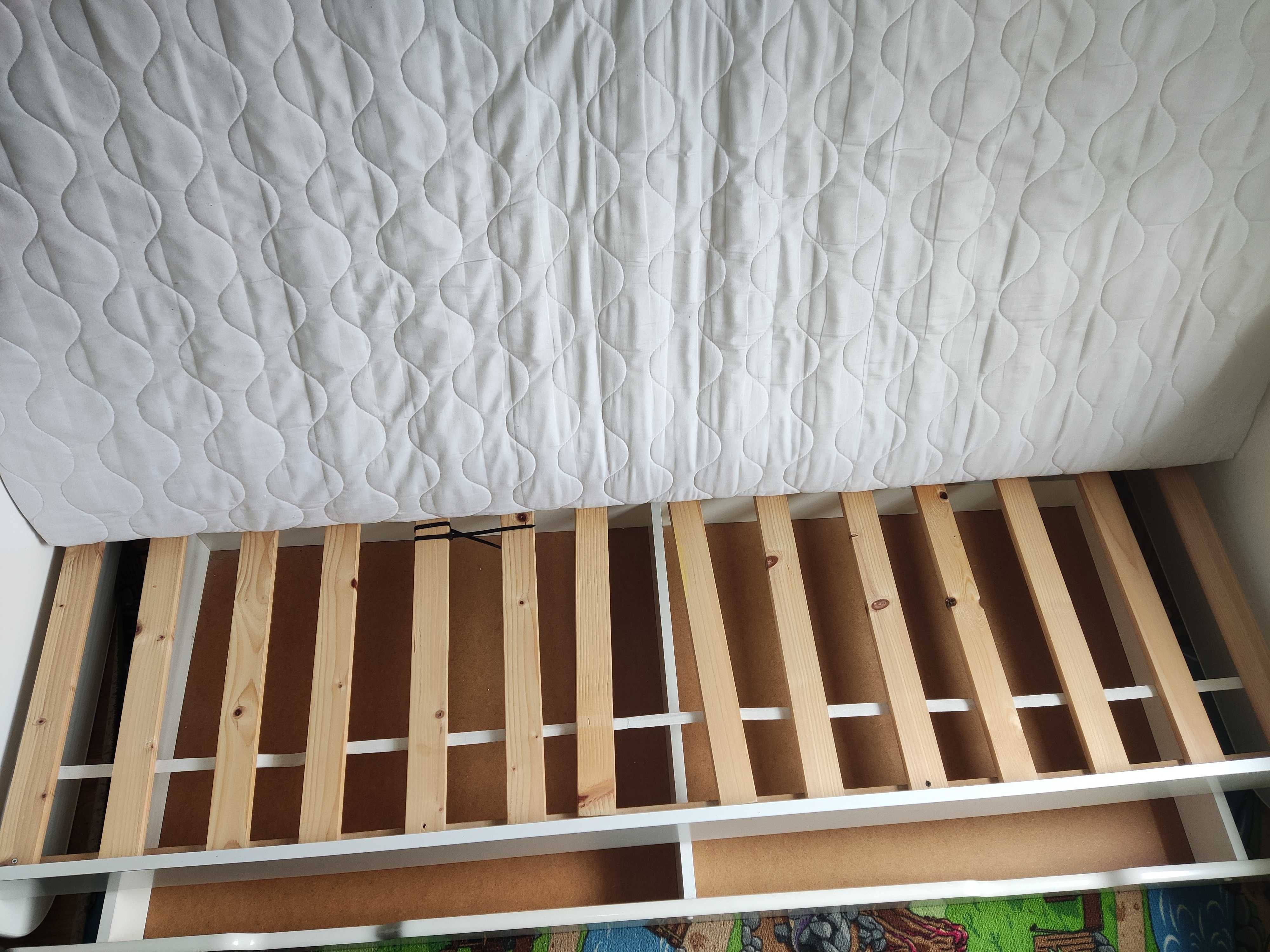 Łóżko dziecięce 90x200 cm, materac, pojemnik na pościel