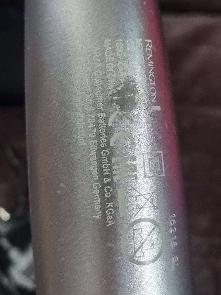 Sprawna suszarka Remington Keratin Protect