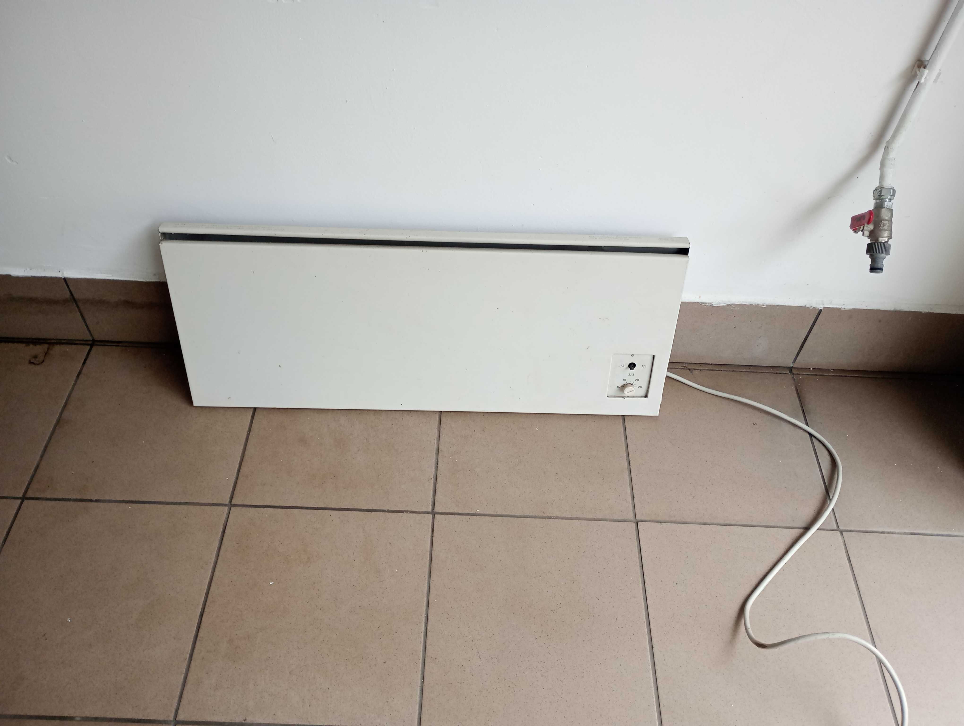 Grzejnik elektryczny Siemens 800 W