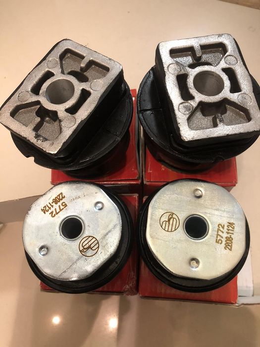 Подушка-підшипник Фіат Тіпо Крома Браво Темпра Лянча Дельта Тема Дедра