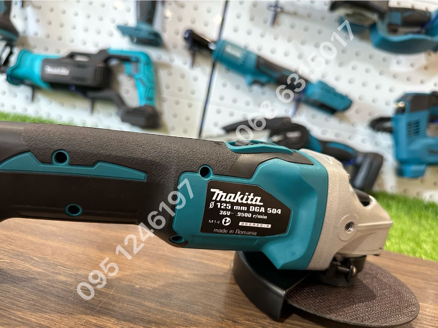 Набор аккумуляторный Makita Болгарка Makita DGA504 Перфоратор DHR202BL
