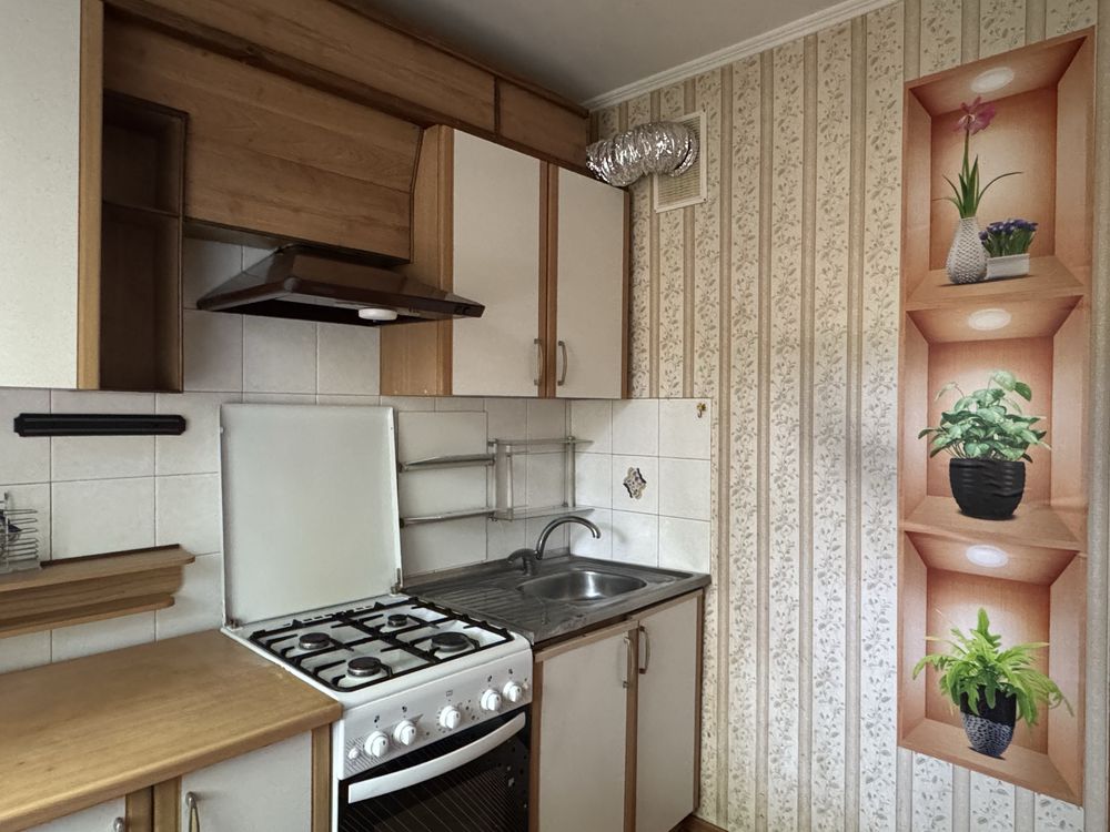 Продам 1-но комнатную квартиру на ул. Космонавтов/Генерала Петрова.