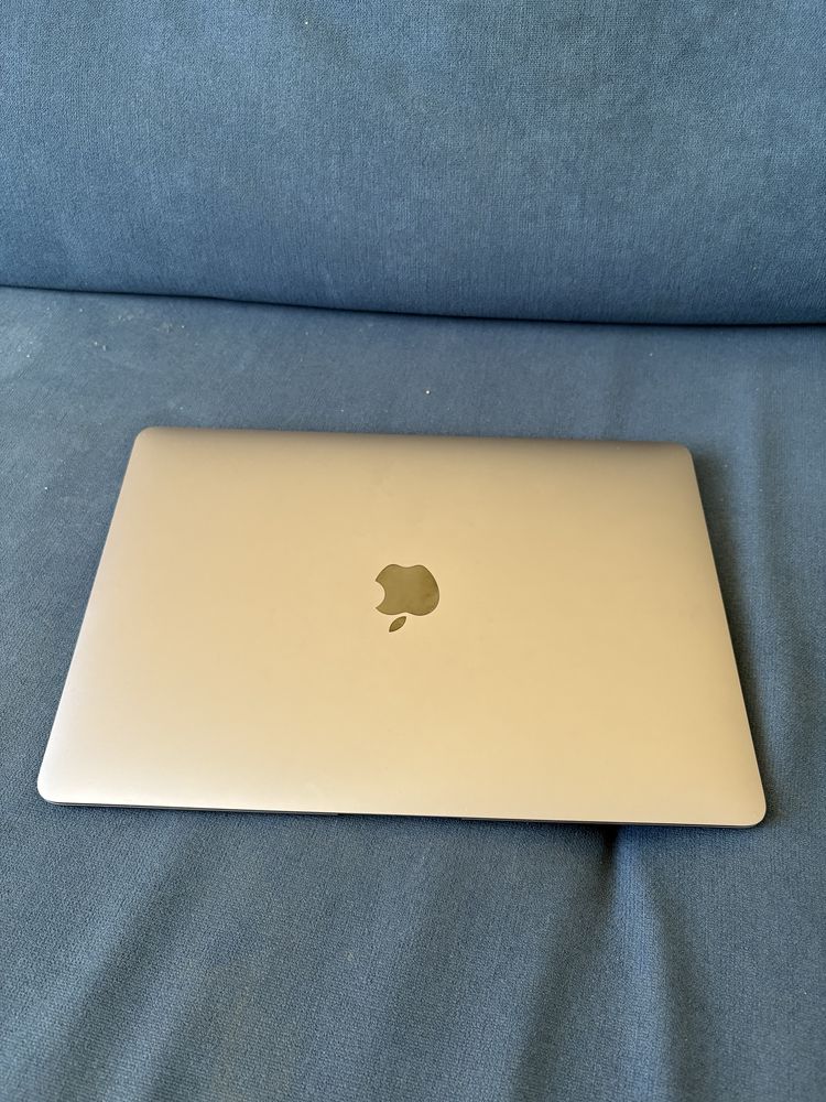 Macbook Air M1 8/256